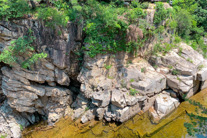 湖岩2