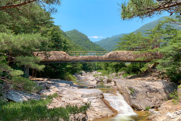 湖岩4