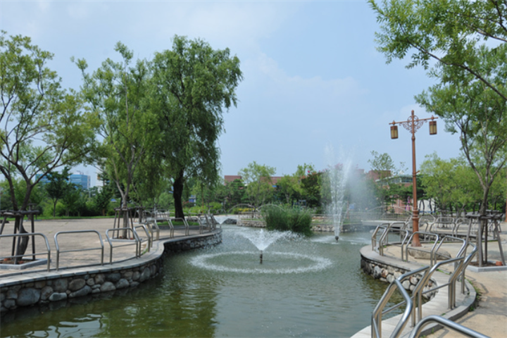 喷水池2