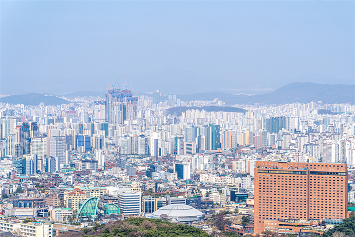 登山南山塔