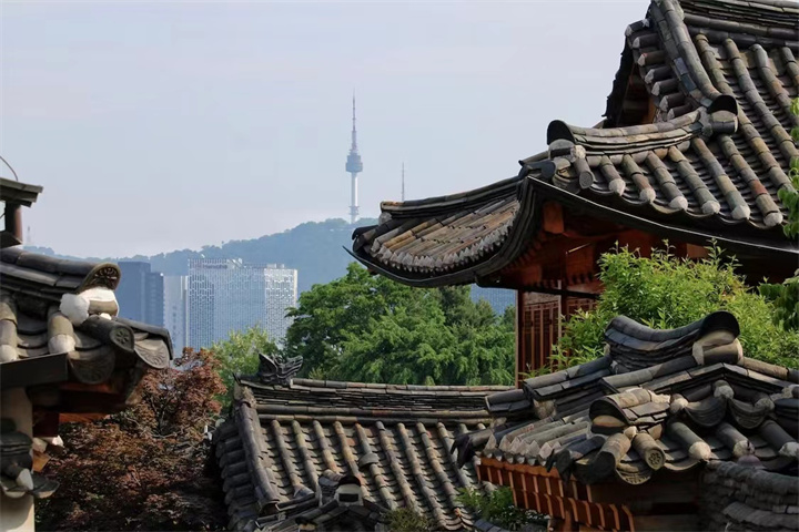 北村南山塔