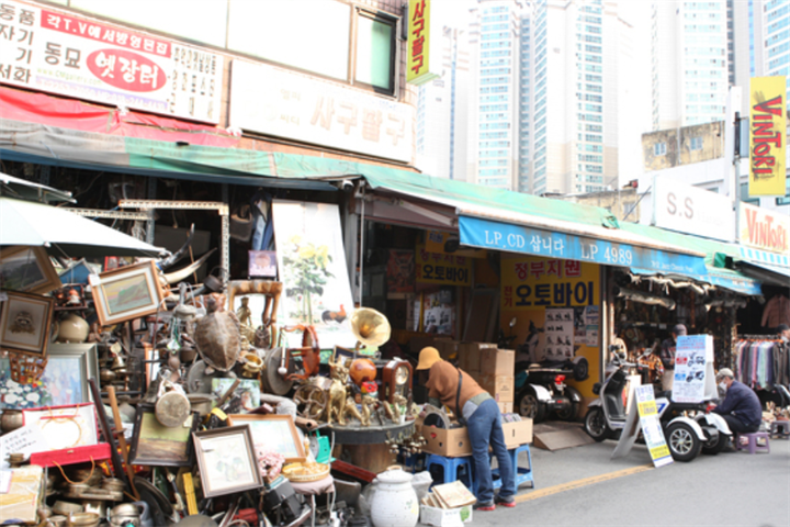 东庙市场1