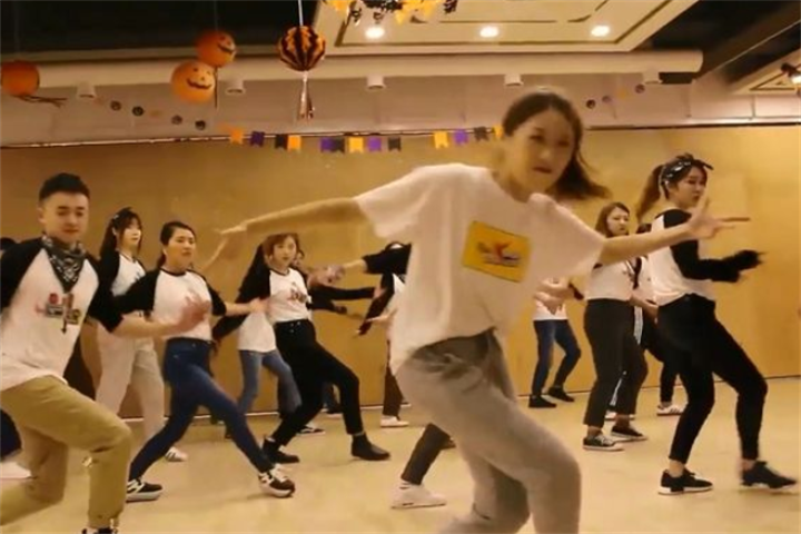 Real K-Pop Dance5