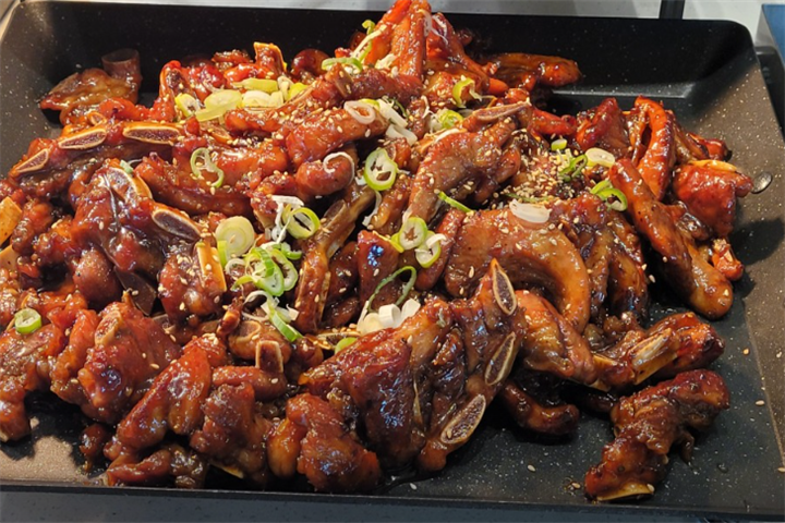 마루샤브스카이吃2
