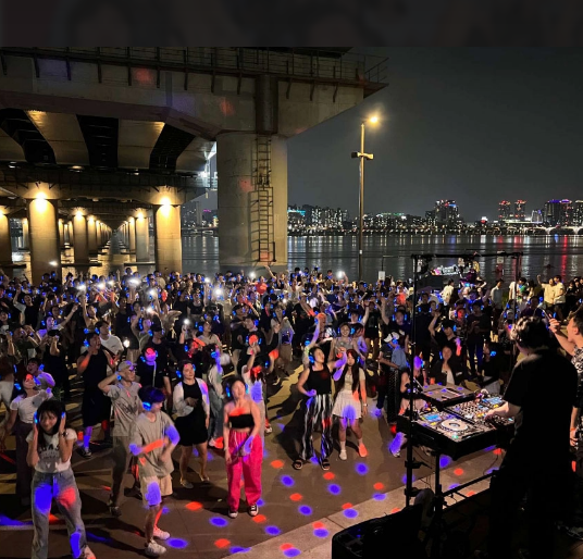 2026 汉江无声 DJ Party，耳机里的首尔夏夜